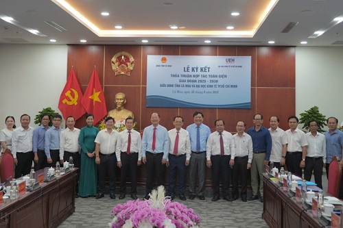 Lễ ký kết Thỏa thuận hợp tác toàn diện giai đoạn 2025 – 2030 giữa Đại học Kinh tế Thành phố Hồ Chí Minh và Ủy ban Nhân dân tỉnh Cà Mau