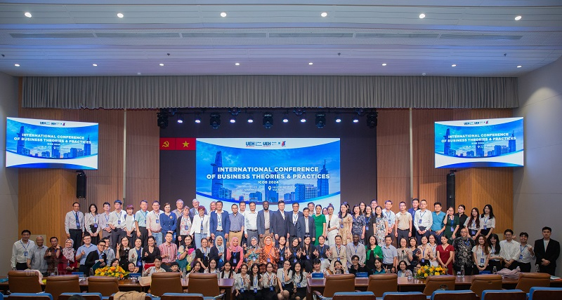 20250120082817 Truong Kinh Doanh Ueh Hanh Trinh Nang Tam Giao Duc Va Dao Tao Nguon Nhan Luc Chat Luong Cao Linh Vuc Kinh Doanh Nghien Cuu Hop Tac Vi Muc Tieu Ben Vung 3 (1)