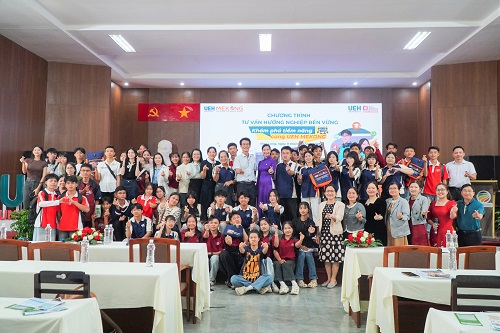 Khởi động Campus Tour 2026 cùng 2K8: Khám phá tiềm năng cùng UEH Mekong