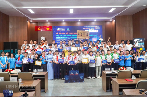 [UEH 50] Bế mạc và Trao giải Hội thi “THE STEM & DRONE UEH – VINH LONG 2026” tại UEH Mekong
